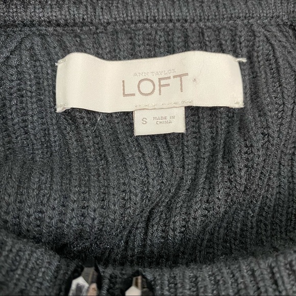 Ann Taylor Loft Women’s Black Ribbed Knit Sweater EUC - Picture 11 of 11